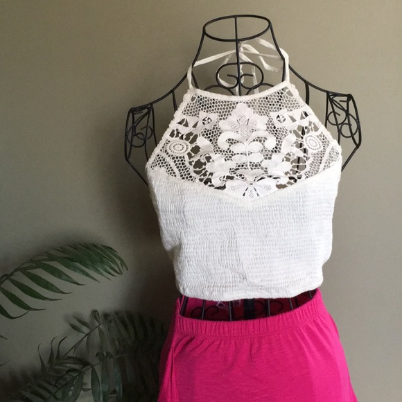 ✨New List✨Crochet Neck Smocked Halter Crop Top